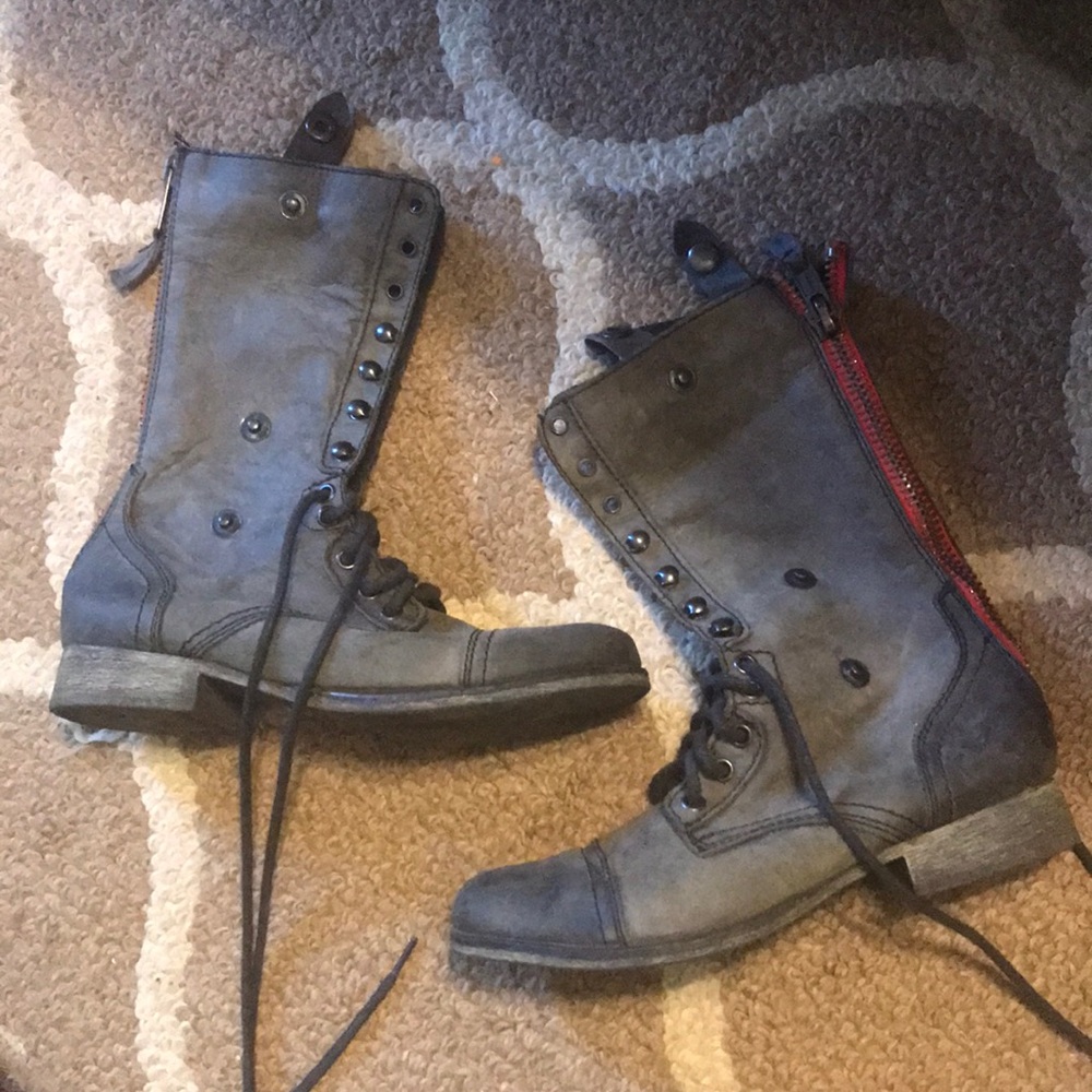 Super cute boots with fold down surprise